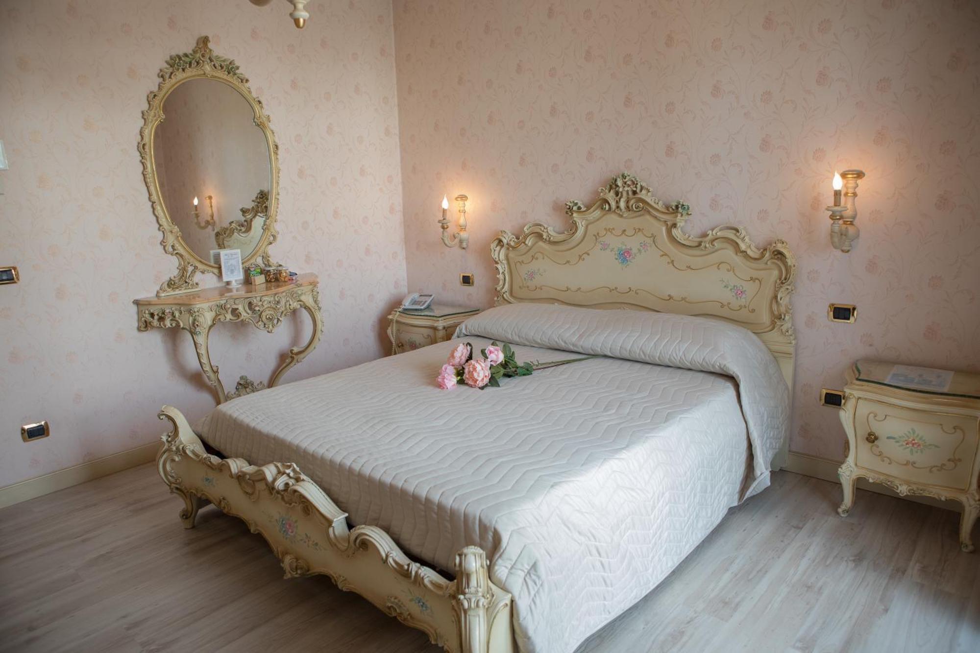 Hotel Imperiale Terzigno ภายนอก รูปภาพ